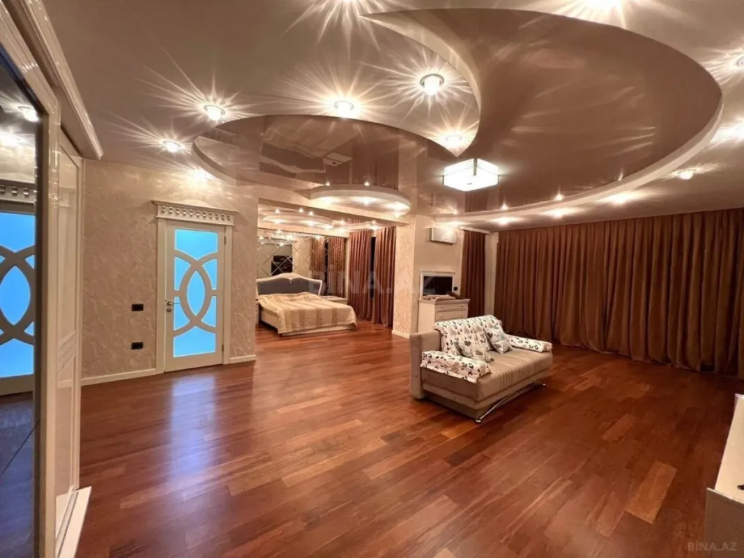 Kirayə verilir 5 otaqlı mənzil 400 m²