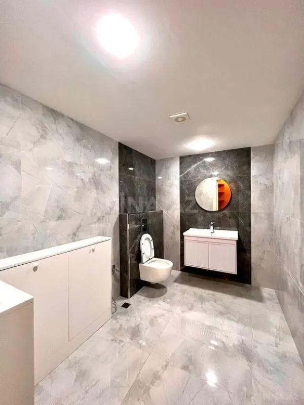 Kirayə verilir 5 otaqlı mənzil 400 m²