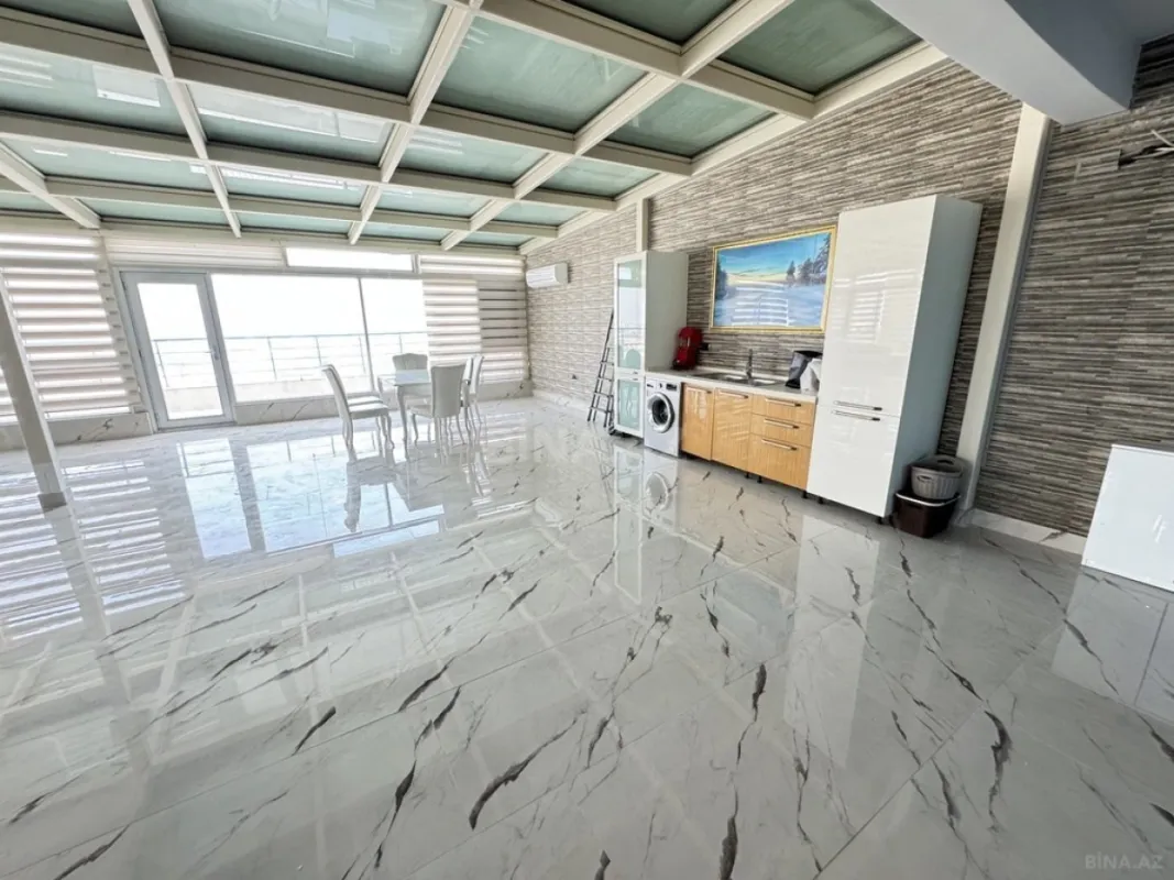 Kirayə verilir 5 otaqlı mənzil 400 m²