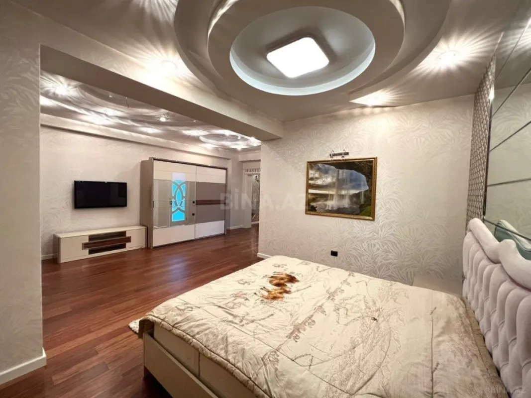 Kirayə verilir 5 otaqlı mənzil 400 m²