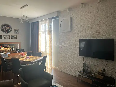Satılır 3 otaqlı mənzil 115 m²