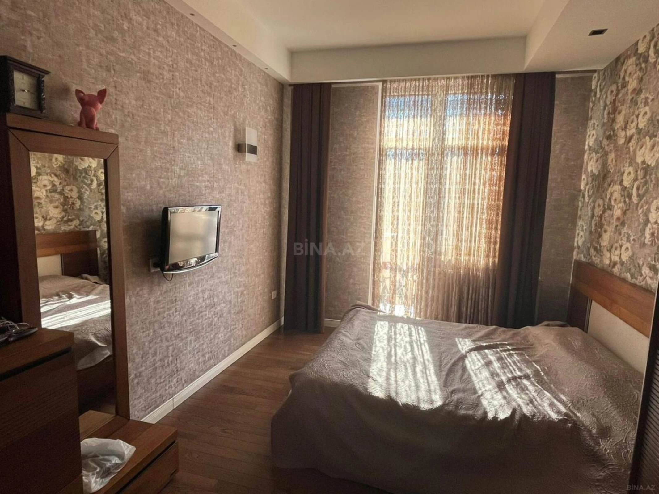 Satılır 3 otaqlı mənzil 115 m²