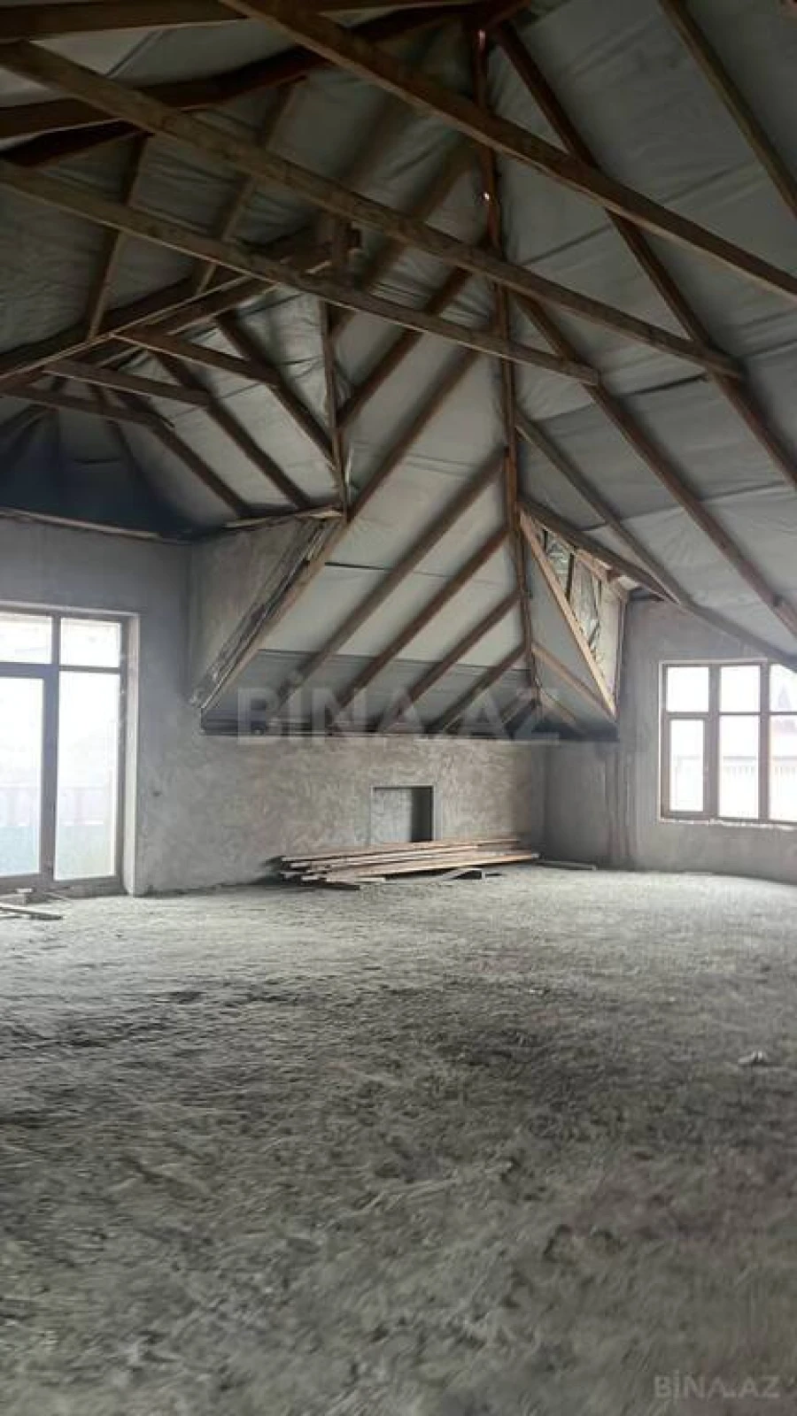 Satılır 7 otaqlı həyət evi 391 m²