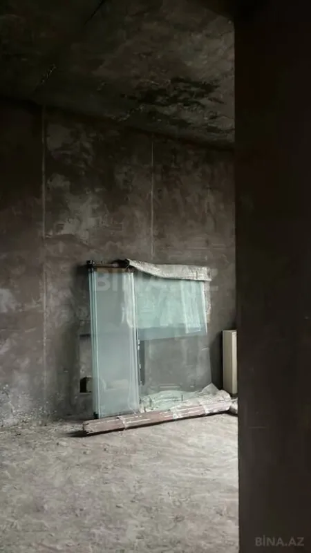 Satılır 7 otaqlı həyət evi 391 m²