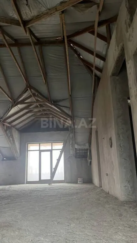 Satılır 7 otaqlı həyət evi 391 m²
