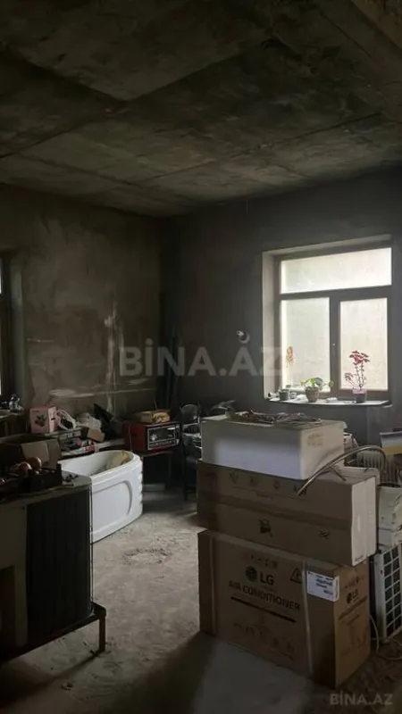 Satılır 7 otaqlı həyət evi 391 m²