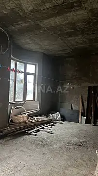 Satılır 7 otaqlı həyət evi 391 m²