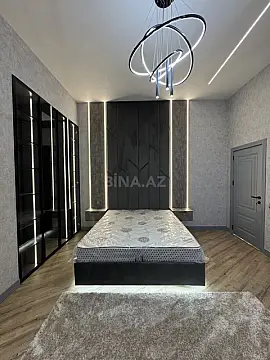 Satılır 5 otaqlı həyət evi 220 m²