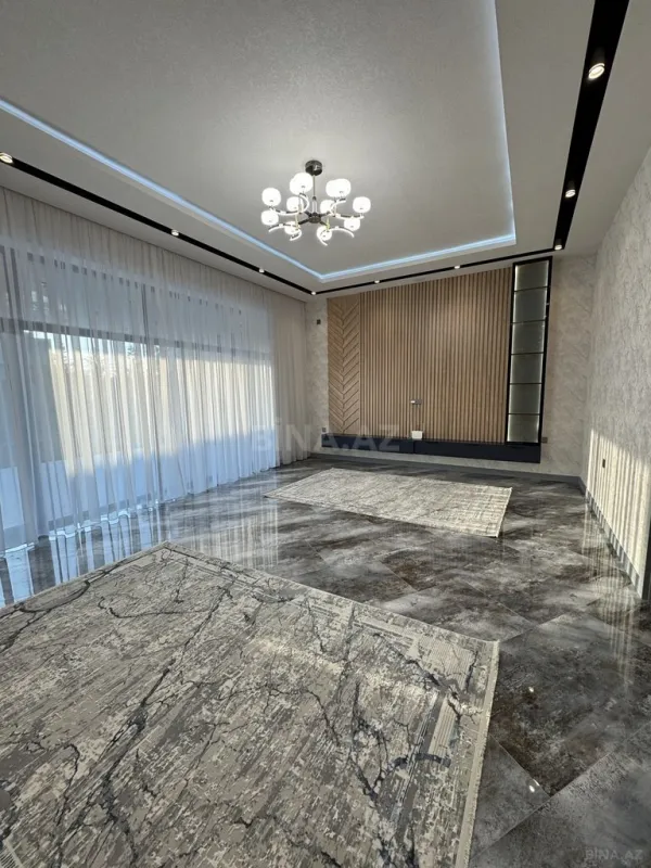 Satılır 5 otaqlı həyət evi 220 m²