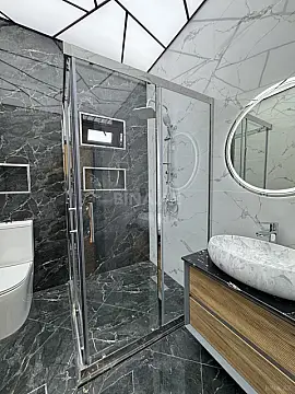 Satılır 5 otaqlı həyət evi 220 m²