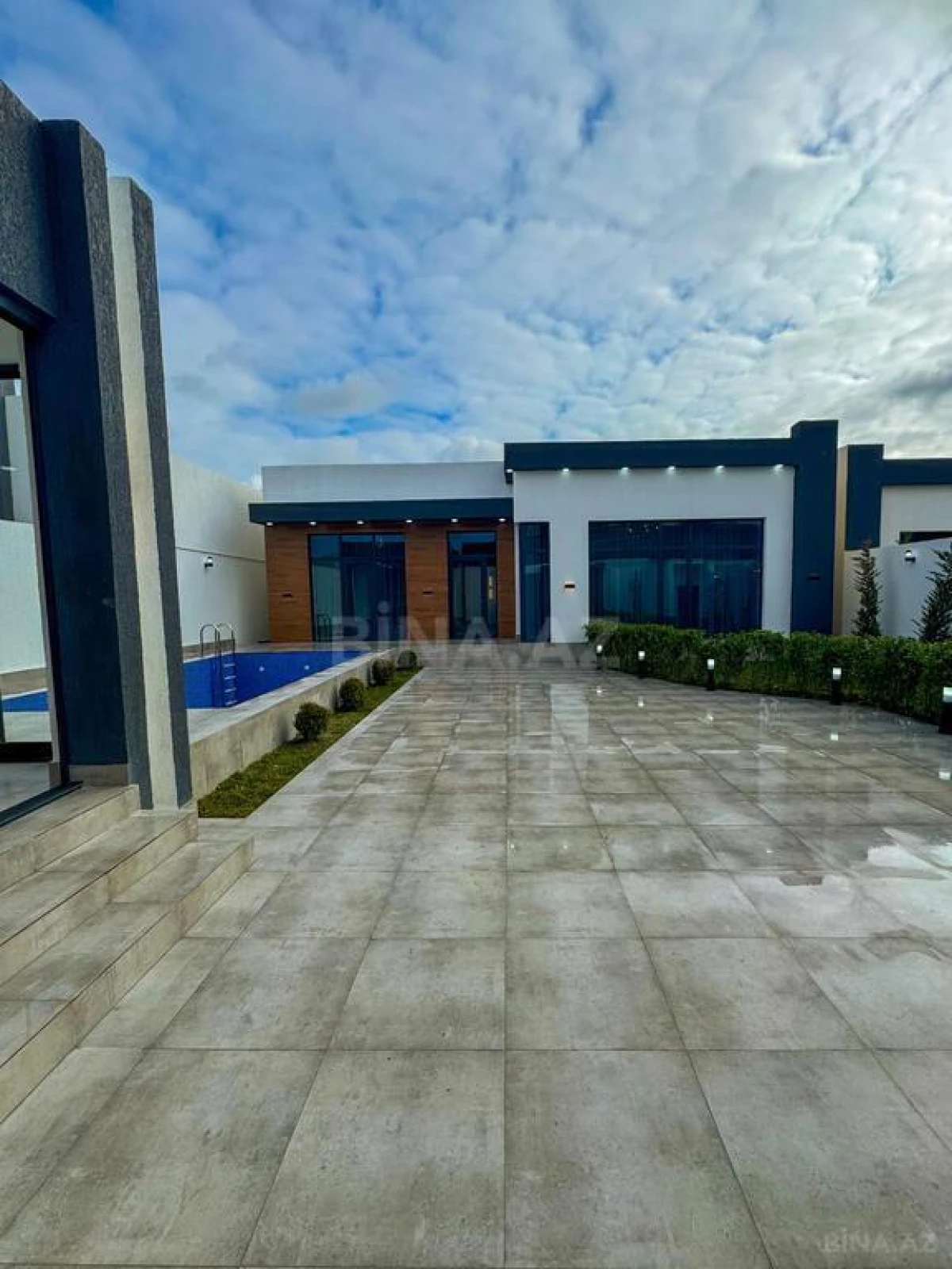Satılır 4 otaqlı həyət evi 170 m²