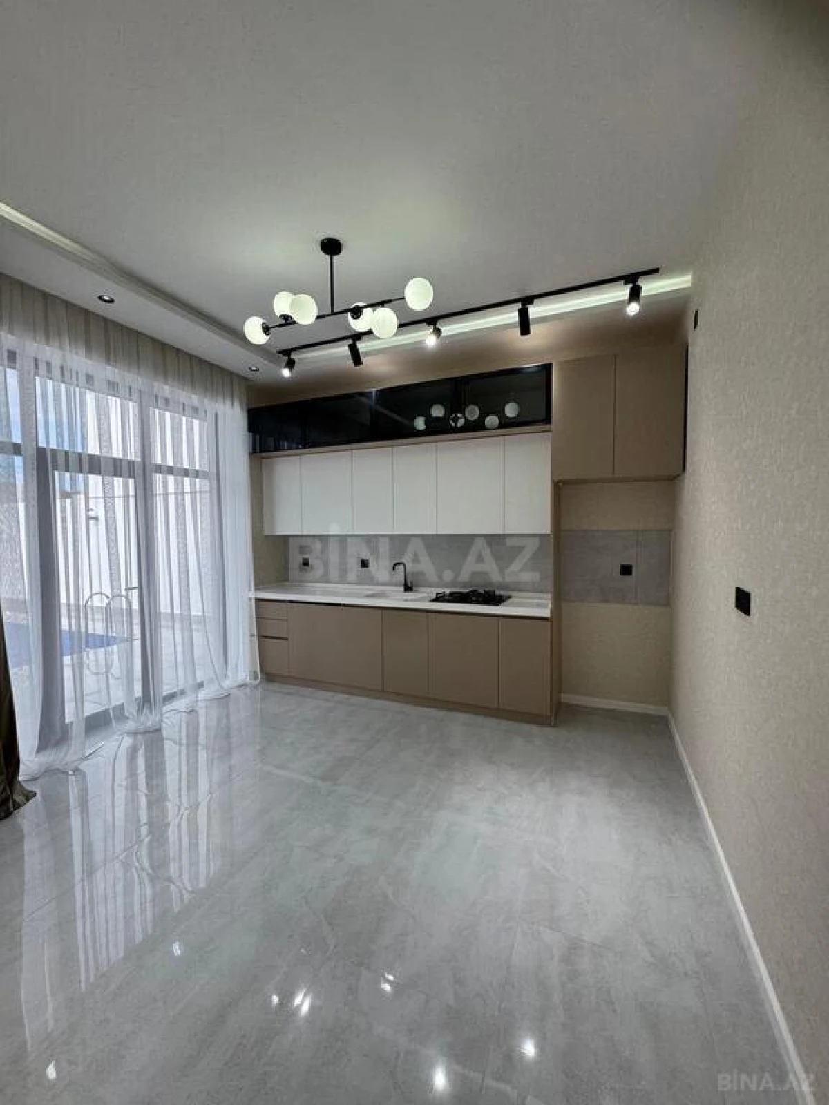Satılır 4 otaqlı həyət evi 170 m²