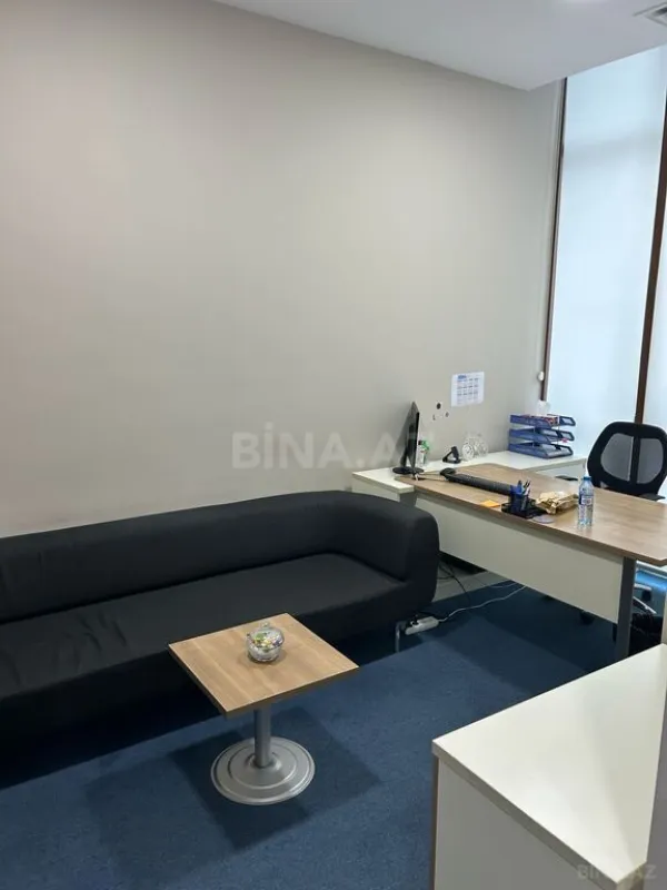 Satılır 15 otaqlı ofis 520 m²