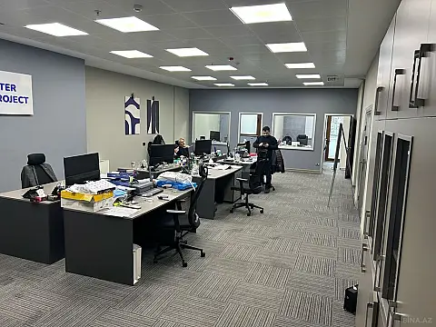 Satılır 15 otaqlı ofis 520 m²