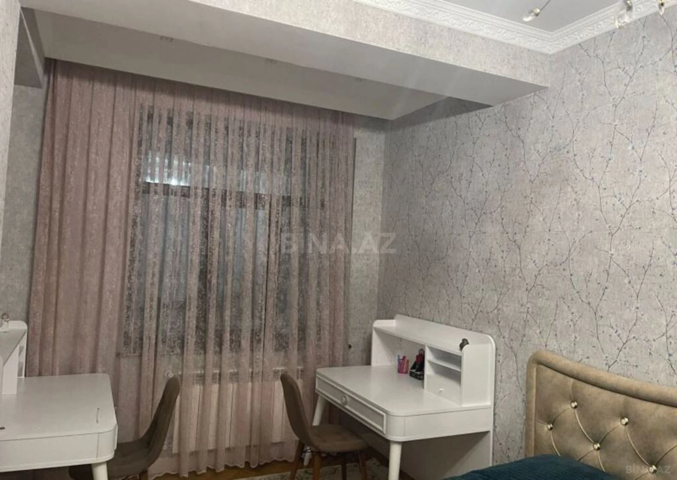 Satılır 3 otaqlı mənzil 120 m²