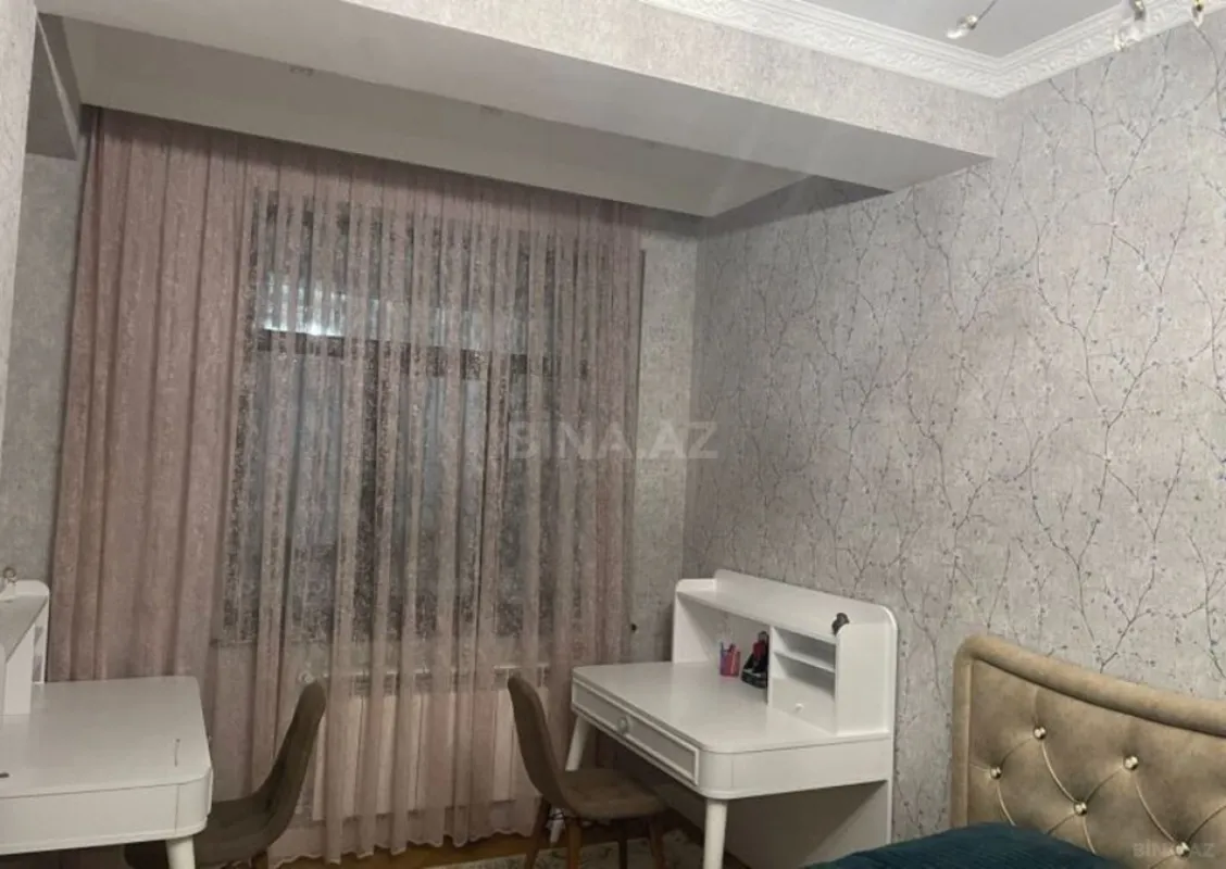 Satılır 3 otaqlı mənzil 120 m²