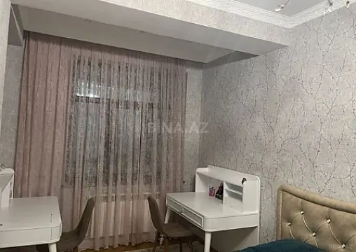 Satılır 3 otaqlı mənzil 120 m²