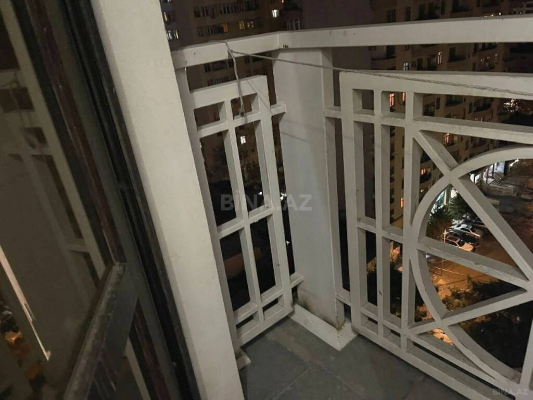 Satılır 3 otaqlı mənzil 120 m²