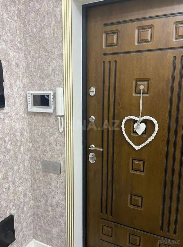 Satılır 3 otaqlı mənzil 120 m²