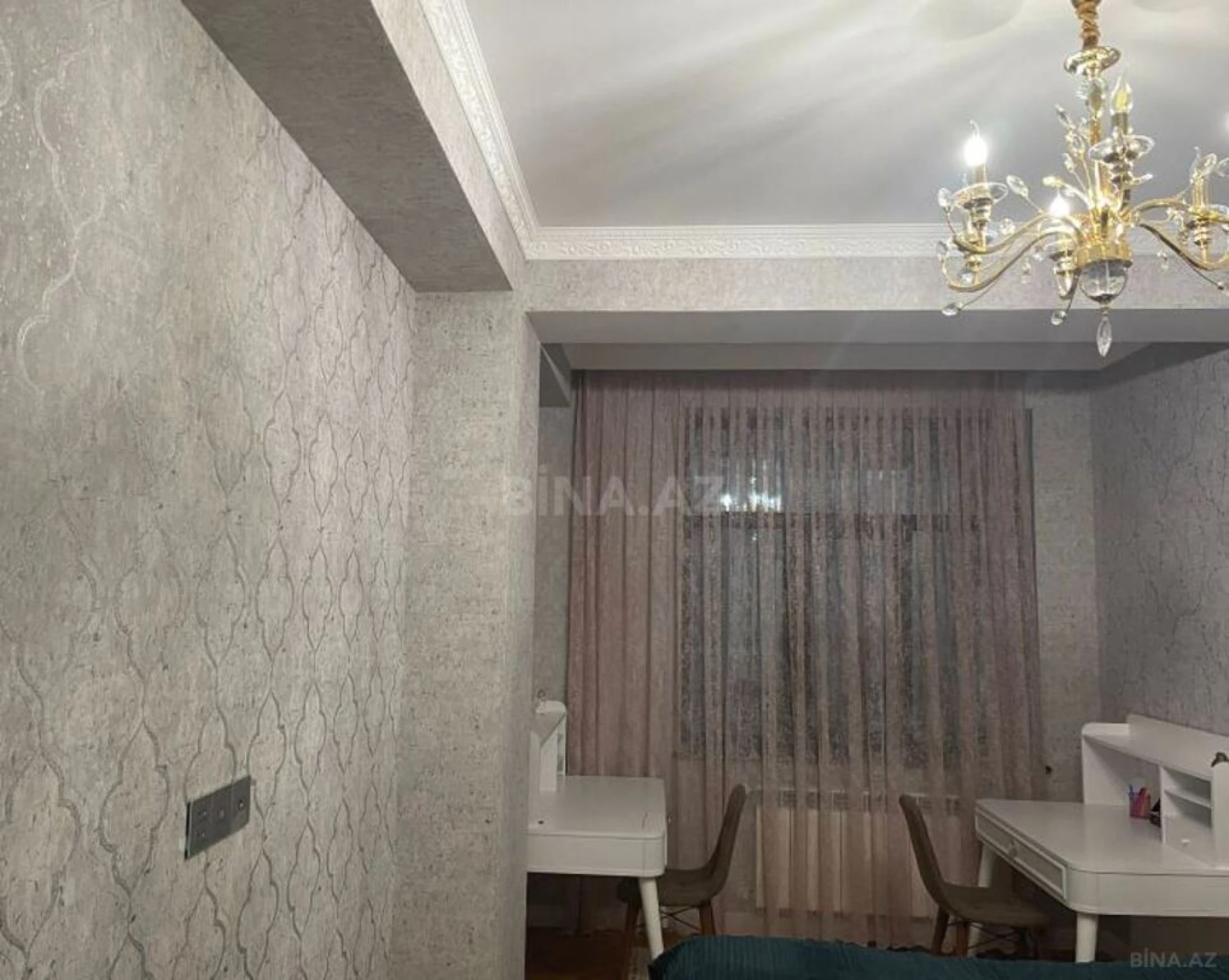 Satılır 3 otaqlı mənzil 120 m²