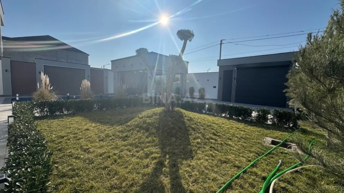 Satılır 4 otaqlı həyət evi 210 m²