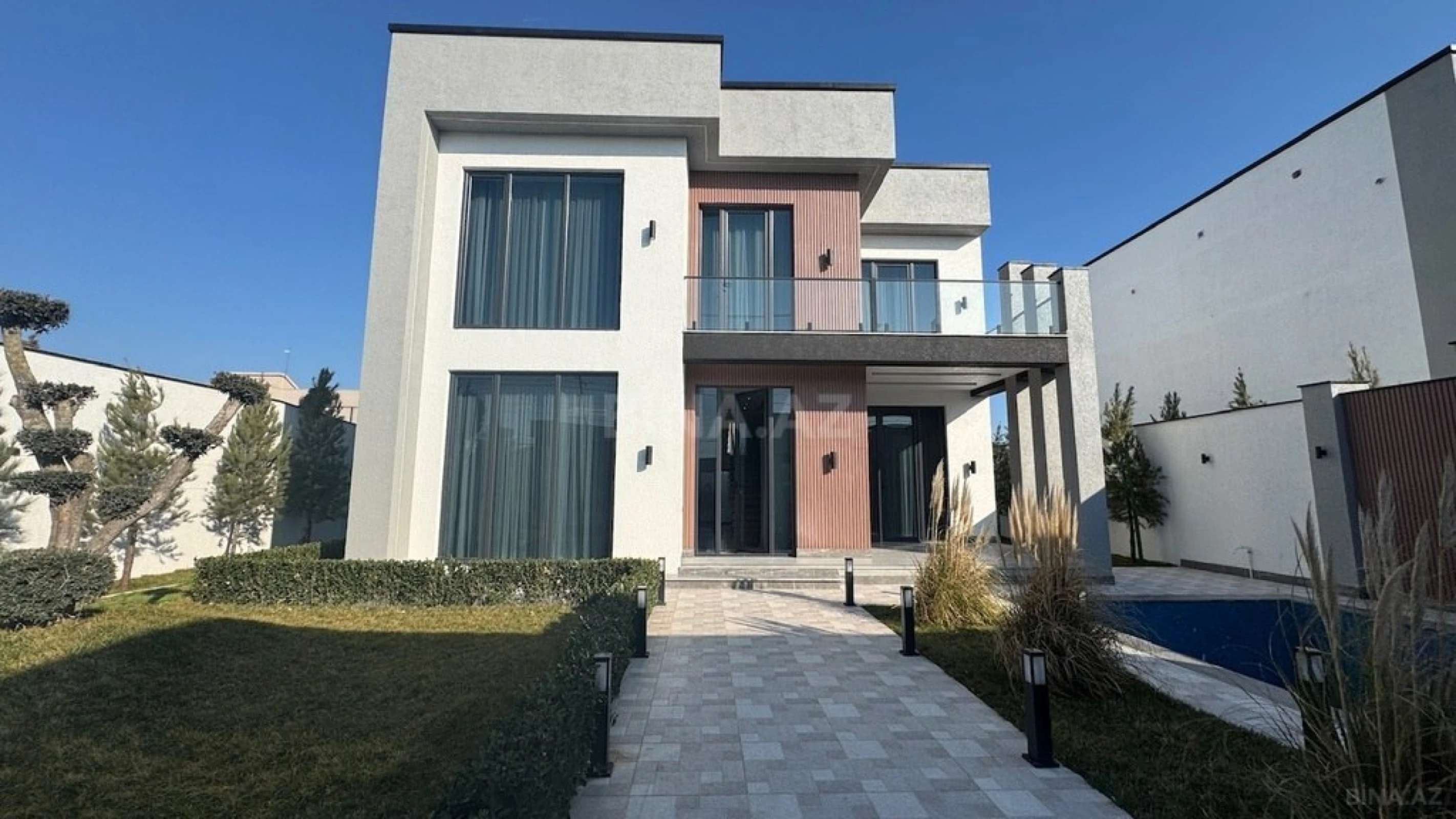 Satılır 4 otaqlı həyət evi 210 m²