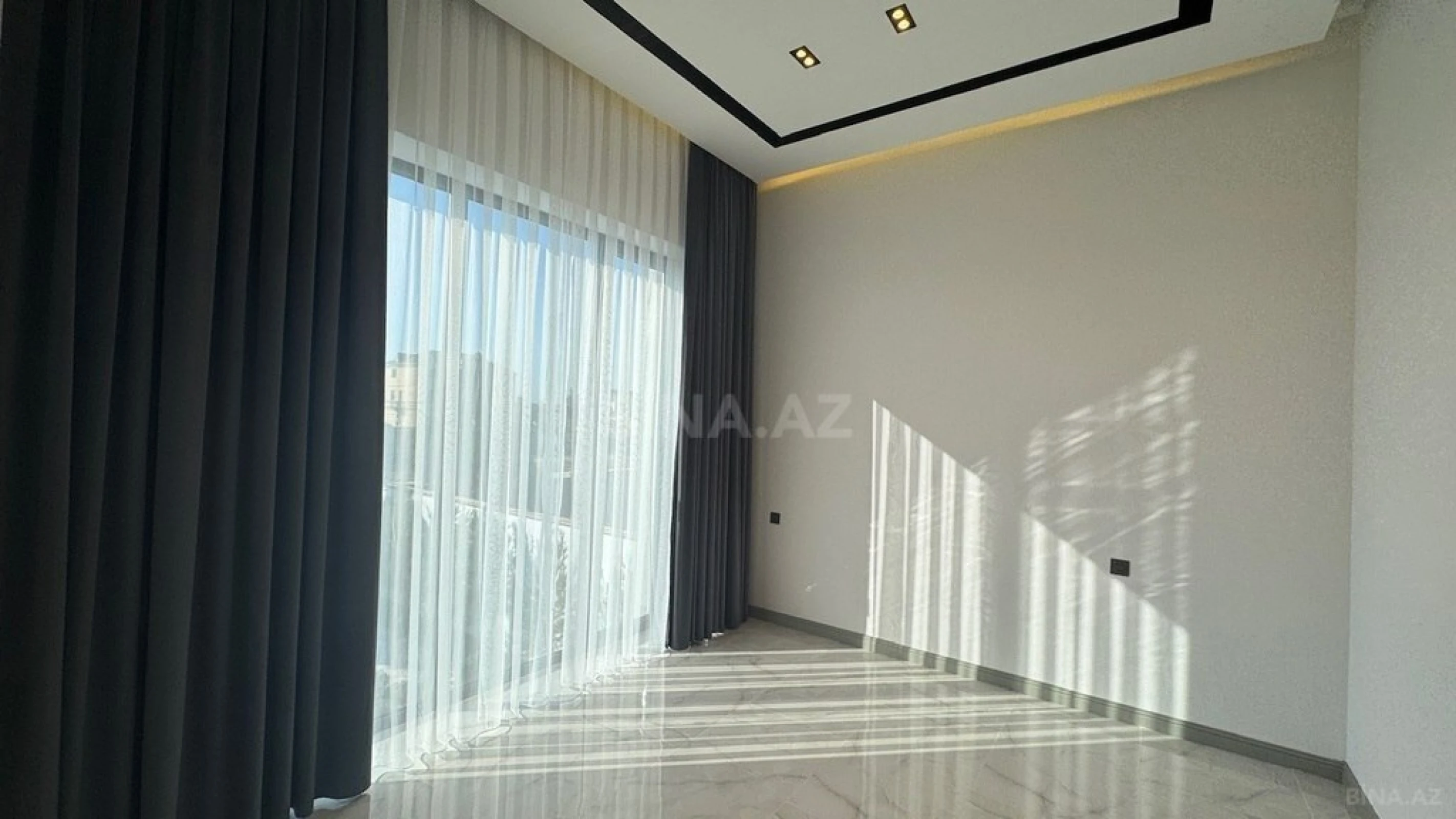 Satılır 4 otaqlı həyət evi 210 m²