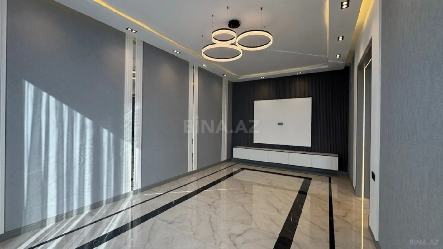 Satılır 4 otaqlı həyət evi 210 m²