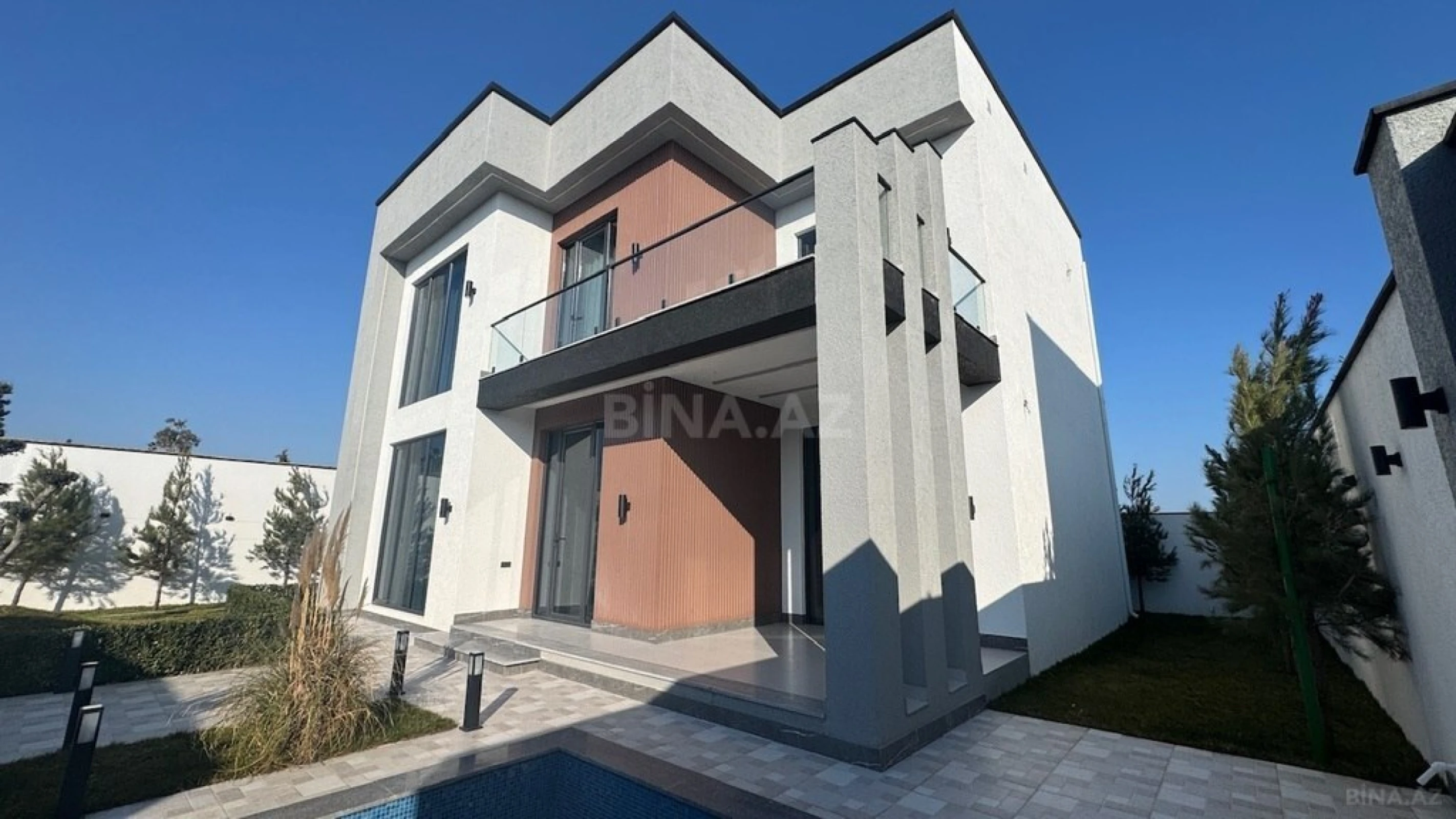 Satılır 4 otaqlı həyət evi 210 m²