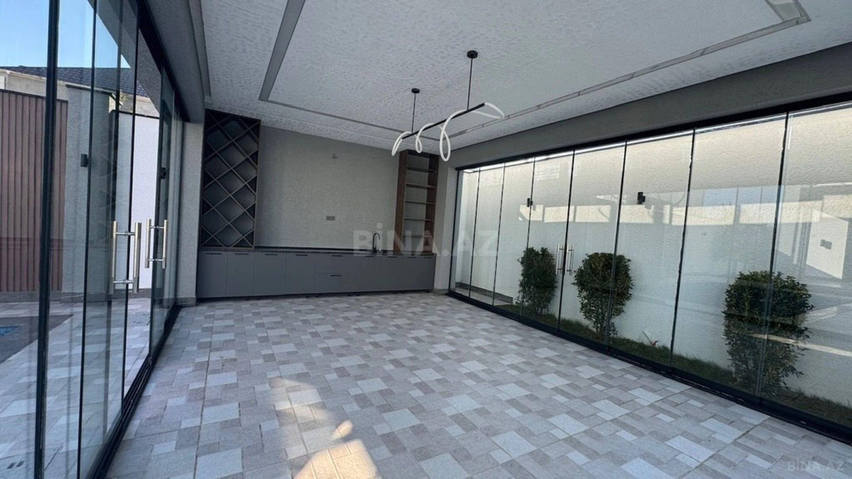 Satılır 4 otaqlı həyət evi 210 m²