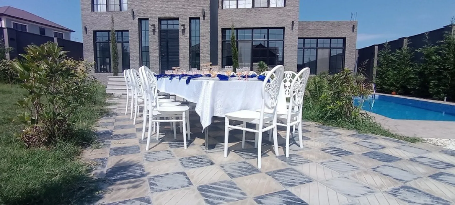 Kirayə verilir 7 otaqlı həyət evi 300 m²