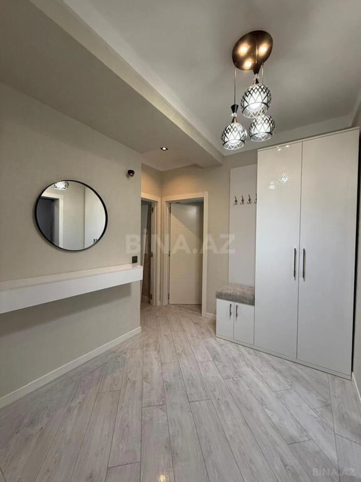 Kirayə verilir 3 otaqlı mənzil 160 m²
