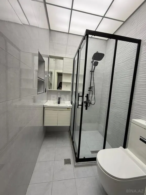 Kirayə verilir 3 otaqlı mənzil 160 m²