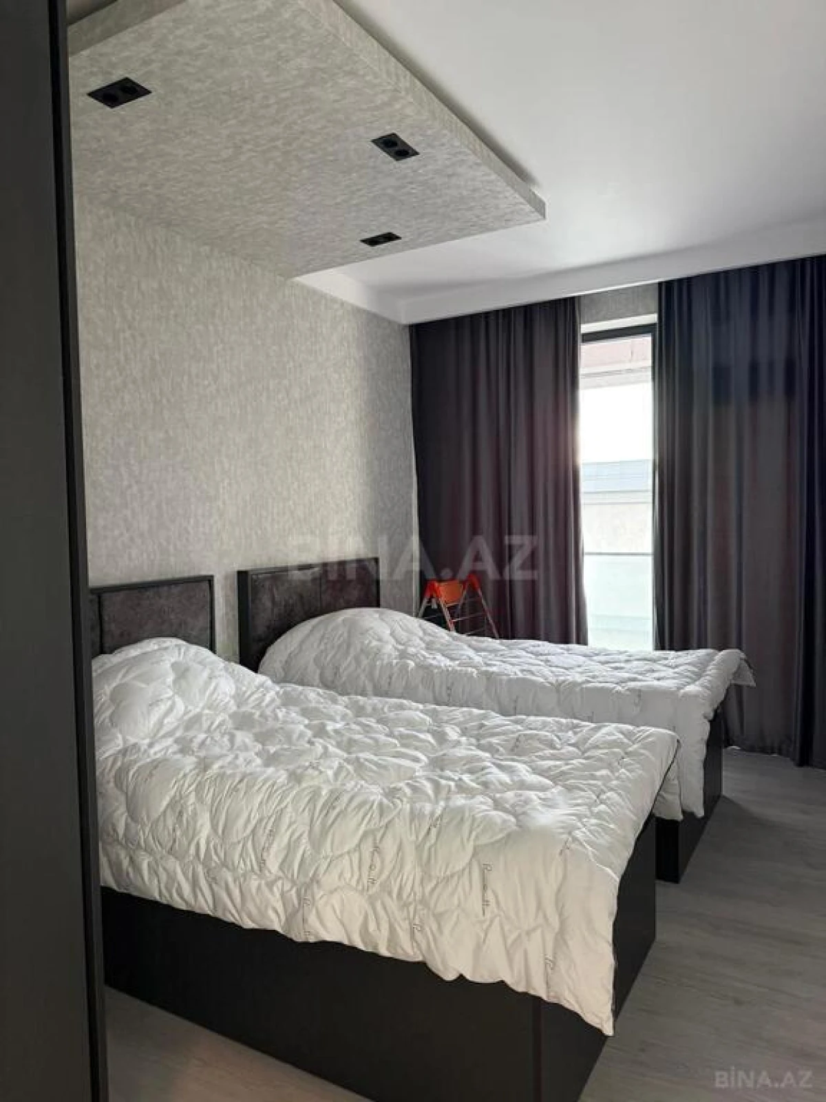 Kirayə verilir 3 otaqlı mənzil 160 m²