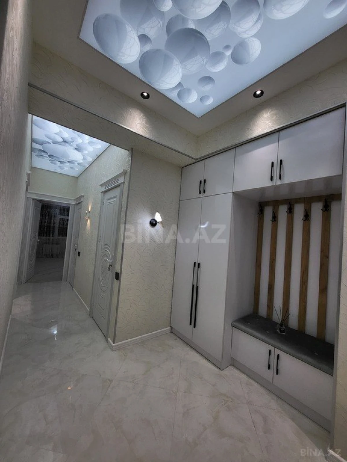 Satılır 3 otaqlı mənzil 96 m²