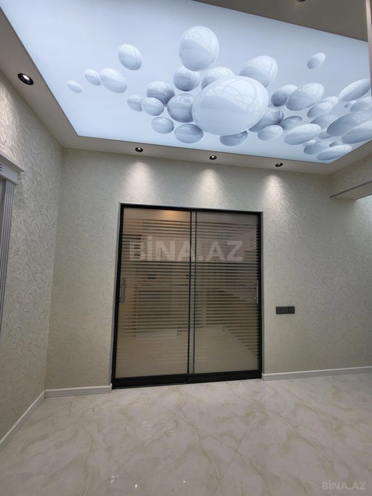 Satılır 3 otaqlı mənzil 96 m²