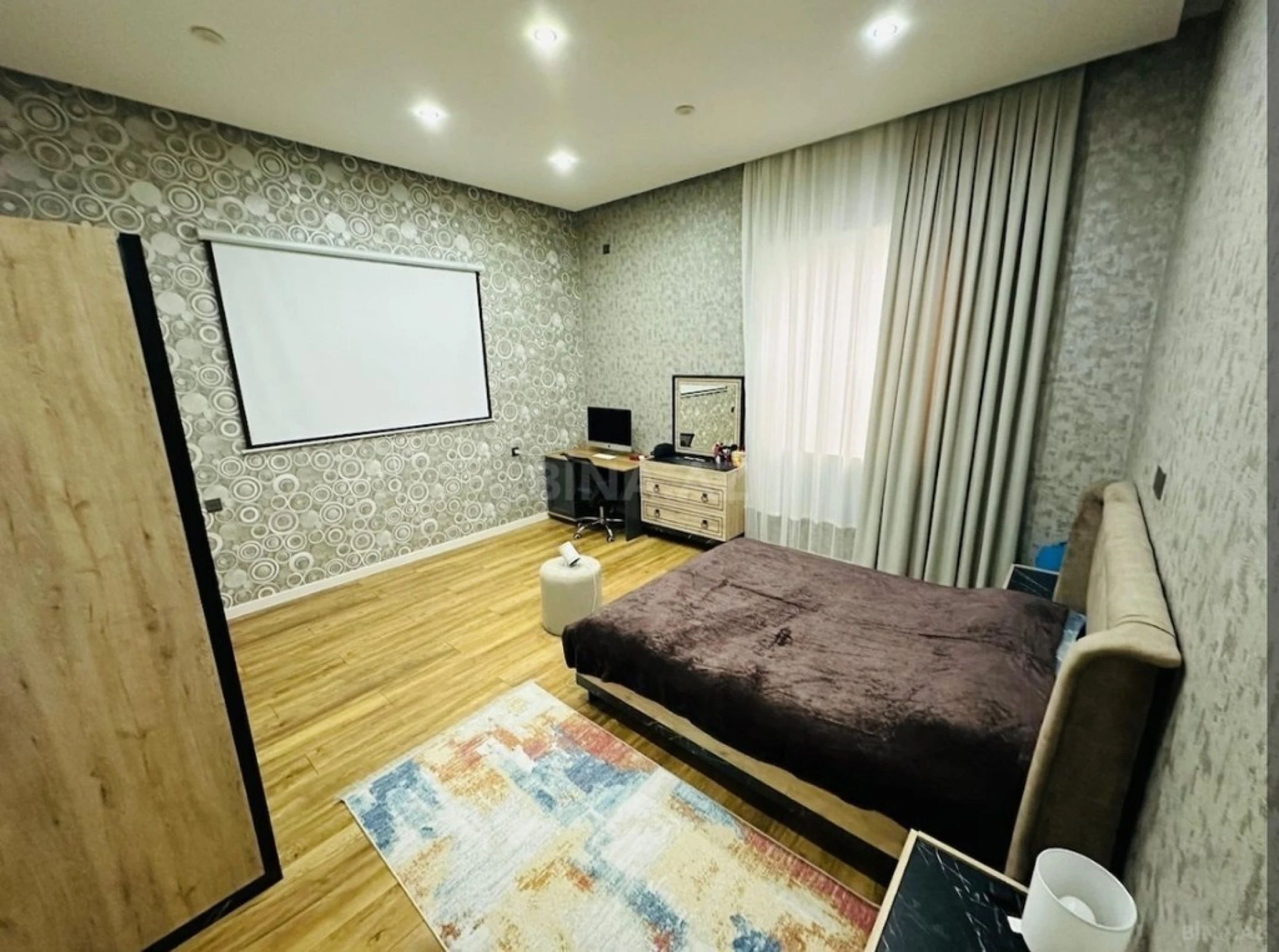 Kirayə verilir 4 otaqlı həyət evi 360 m²