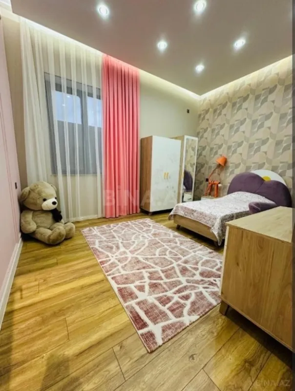 Kirayə verilir 4 otaqlı həyət evi 360 m²