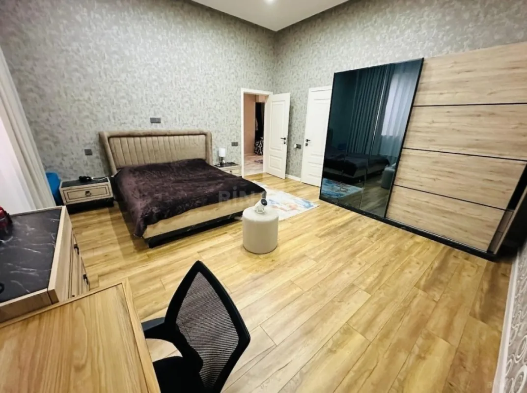 Kirayə verilir 4 otaqlı həyət evi 360 m²