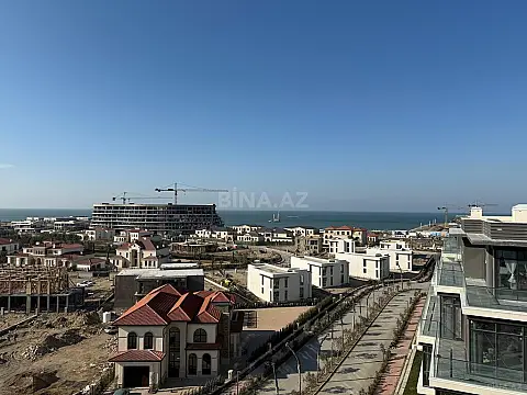 Satılır 4 otaqlı mənzil 208.5 m²