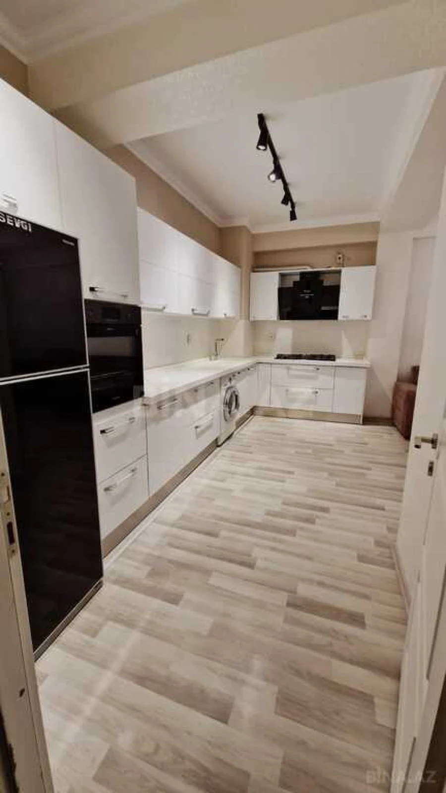 Kirayə verilir 3 otaqlı mənzil 85 m²
