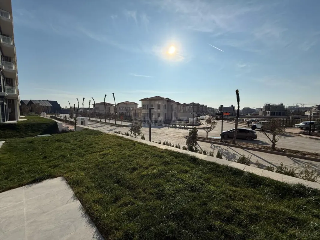 Satılır 3 otaqlı mənzil 117.5 m²