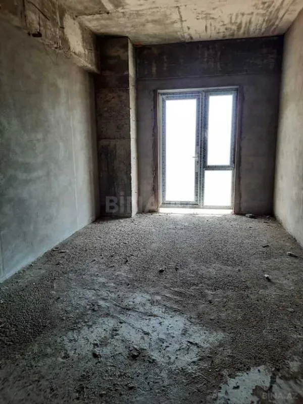 Satılır 6 otaqlı mənzil 501 m²