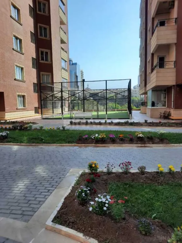 Satılır 6 otaqlı mənzil 501 m²