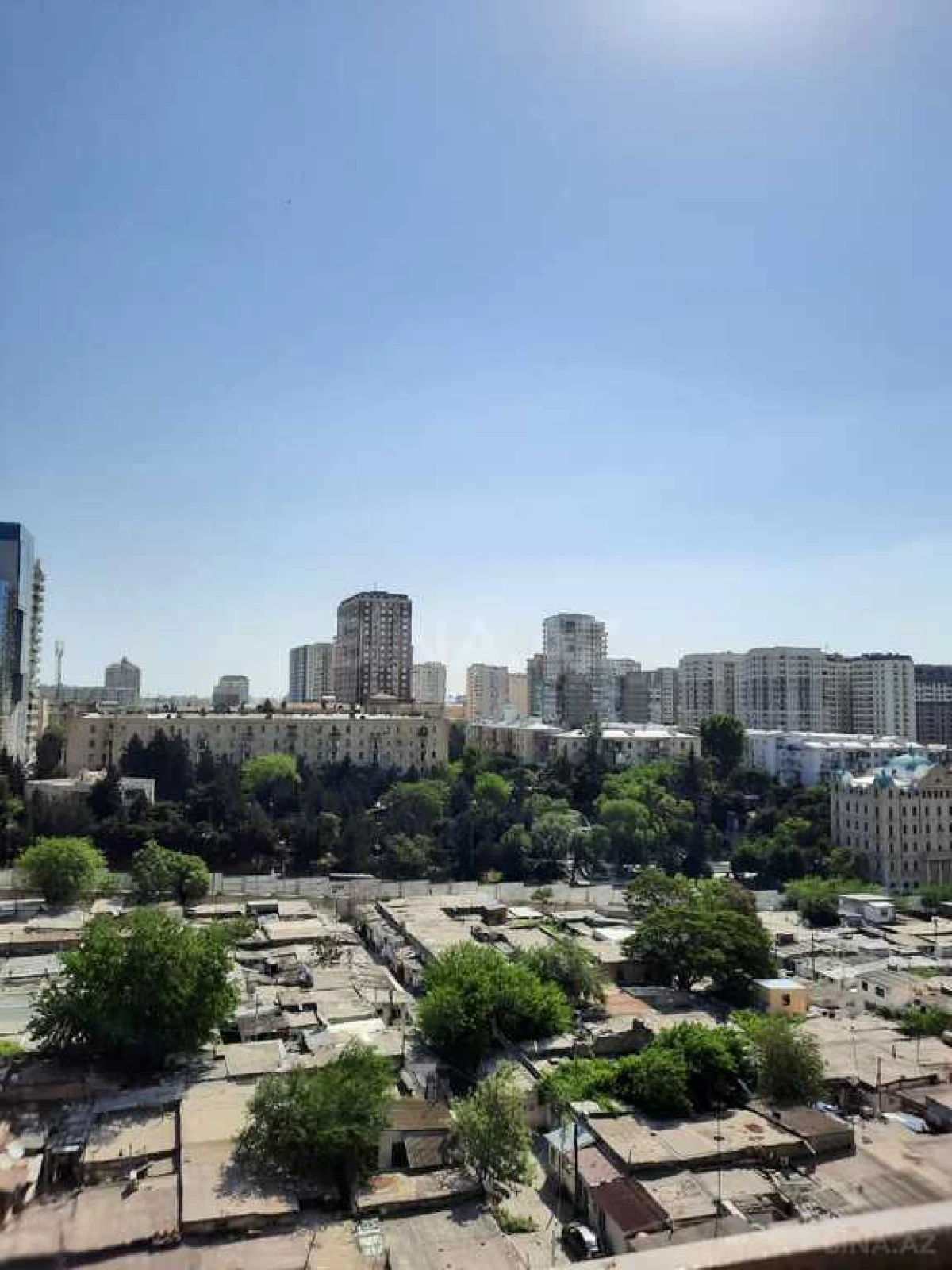 Satılır 6 otaqlı mənzil 501 m²