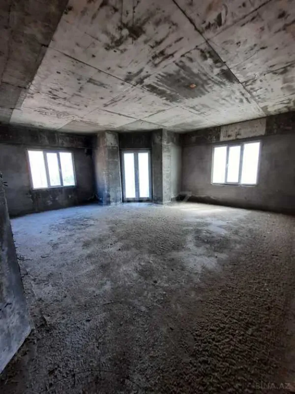 Satılır 6 otaqlı mənzil 501 m²