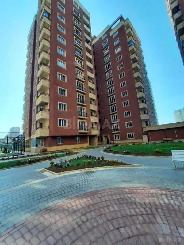 Satılır 6 otaqlı mənzil 501 m²