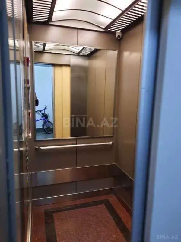 Satılır 6 otaqlı mənzil 501 m²