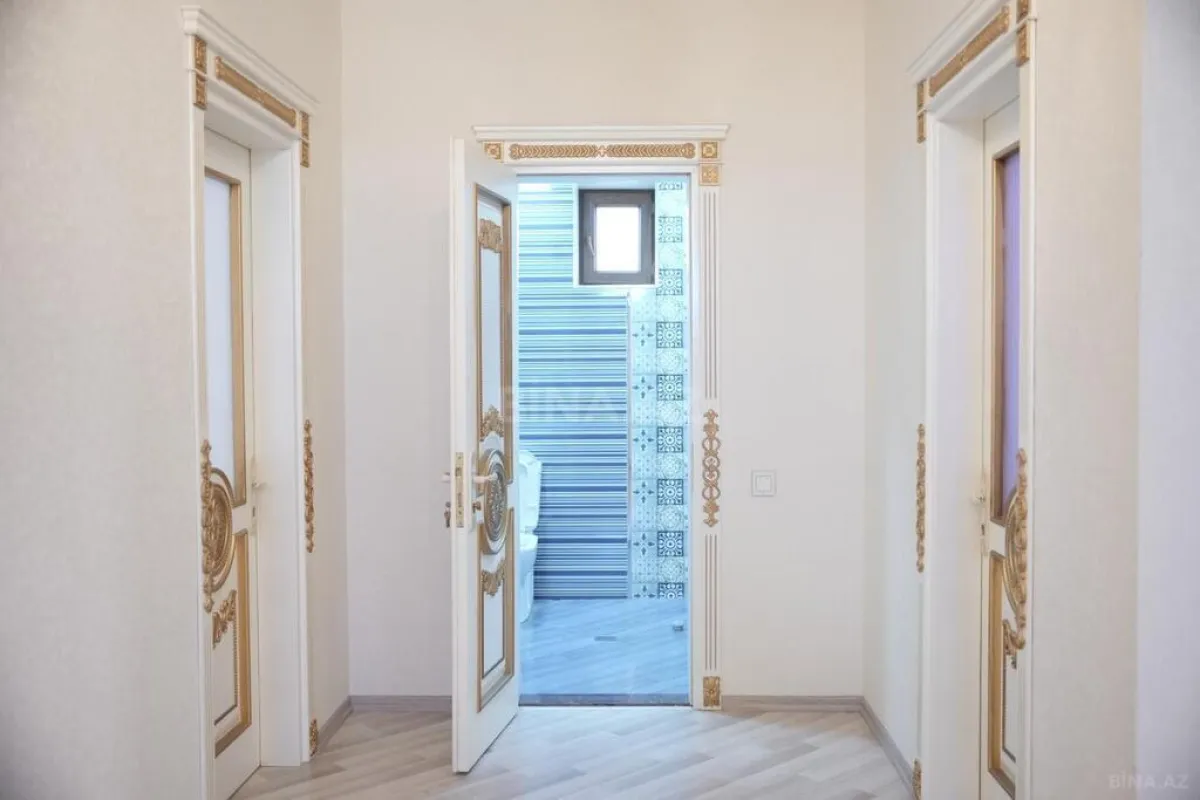 Satılır 7 otaqlı həyət evi 311 m²