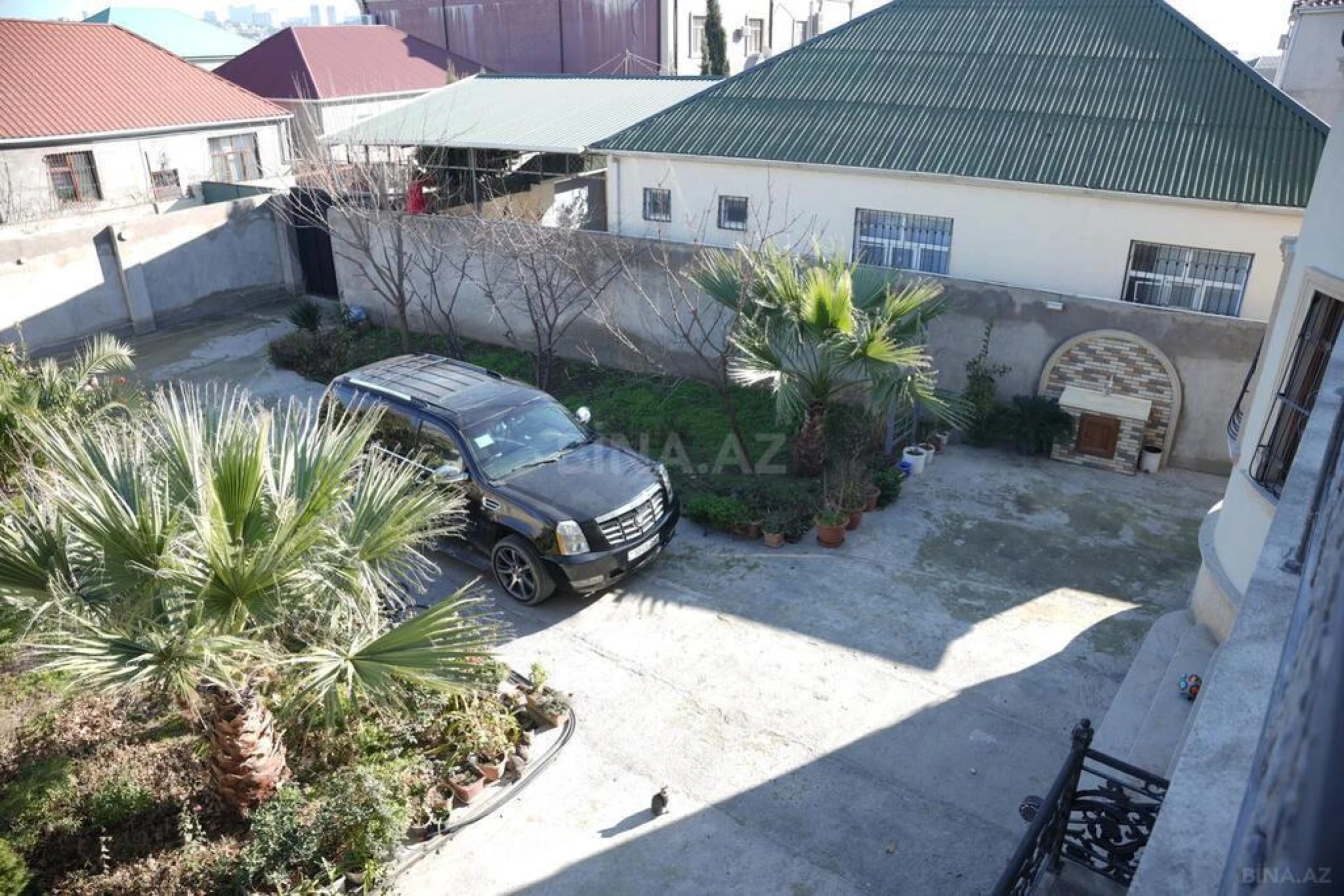 Satılır 7 otaqlı həyət evi 311 m²